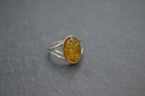 Srebrny pierścionek z naturalnym bursztynem bałtyckim srebro 925 r.23 - 12