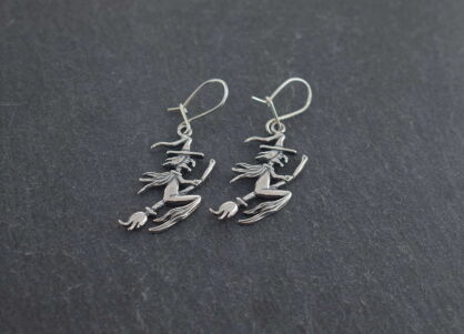 Kolczyki srebrne czarownice na miotle wiedźmy srebro 925