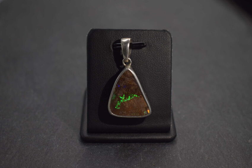 Srebrny wisiorek z opalem boulder Australia Srebro 925 Rękodzieło