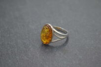 Srebrny pierścionek z bursztynem bałtyckim srebro 925 r.20 - 2
