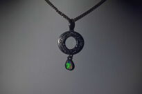 Wisior srebrny z opalem etiopskim ażurowe kółko oksydowane srebro 925 - 11