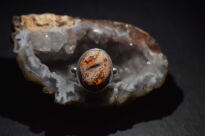 Pierścionek z Opalem Meksykańskim w Skale Macierzystej  Rękodzieło w Srebrze 925 r.19 - 11