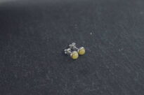 Kolczyki z białym bursztynem bałtyckim minimalistyczne sztyfty  srebro 925 - 4