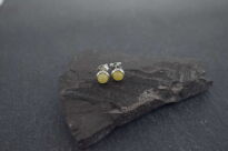 Kolczyki z białym bursztynem bałtyckim minimalistyczne sztyfty  srebro 925 - 6