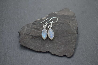 Kolczyki z ładnym kamieniem księżycowym srebro 925