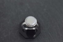 Pierścionek srebrny 925 perła okrągła płaska ręcznie robiony r.22 - 5