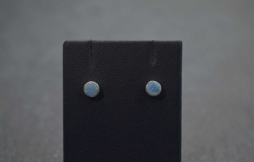 Kolczyki sztyft opal australijski dublet srebro 925