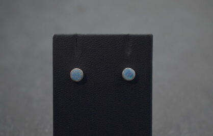 Kolczyki sztyft opal australijski dublet srebro 925