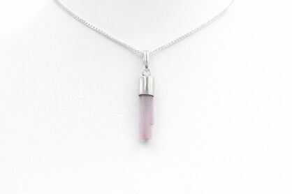 Turmalin różowy rubelit naturalny surowa zawieszka srebro 925 unikat rękodzieło