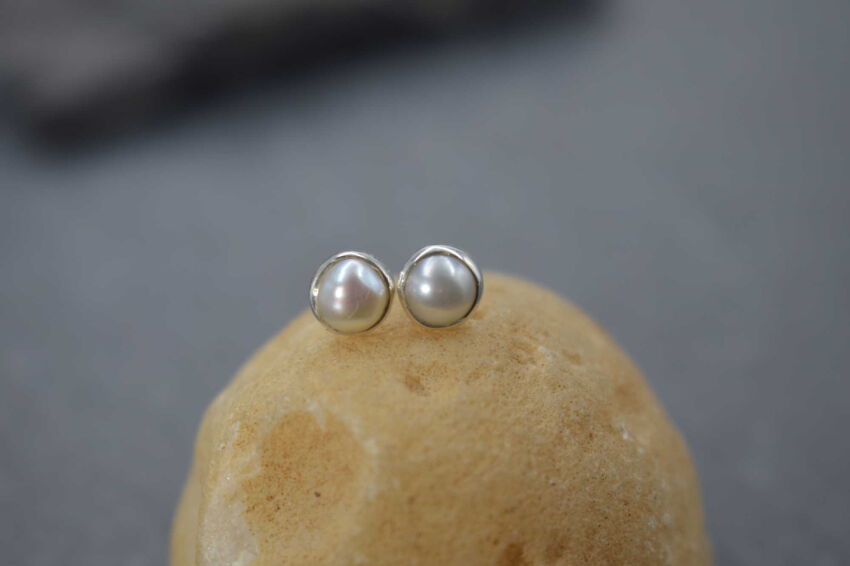 Kolczyki Małe Kolczyki Perła Perełka Sztyft Srebro 925