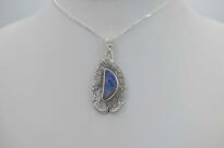 Srebrny wisiorek z opalem Australijskim boulder niebiesko-fioletowy kamień srebro 925 - 12