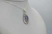 Srebrny wisiorek z opalem Australijskim boulder niebiesko-fioletowy kamień srebro 925 - 8