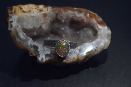 Pierścień Ciemny Opal z Etiopii r.16 Srebro 925