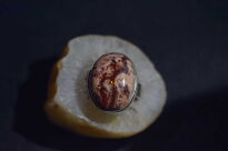 Pierścionek z Opalem Meksykańskim w Skale Macierzystej  Rękodzieło w Srebrze 925 r.17 - 13