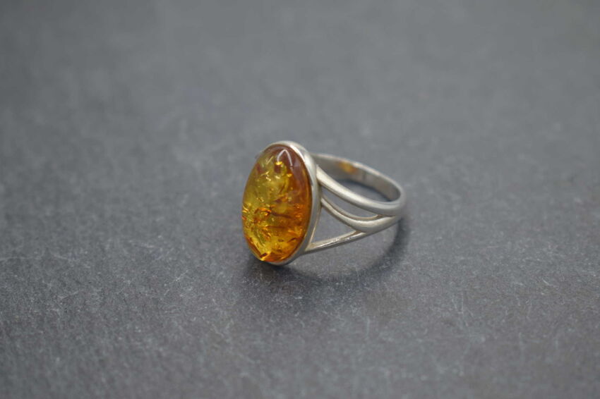 Srebrny pierścionek z bursztynem bałtyckim srebro 925 r.19