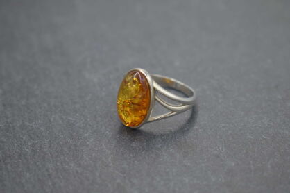 Srebrny pierścionek z bursztynem bałtyckim srebro 925 r.19