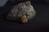 Wisiorek z Opalem z Etiopii i Granatem Srebro 925 i Mała Złota Kuleczka - 16